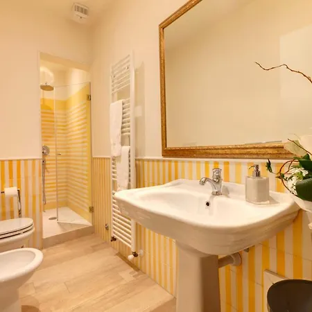 Modern Flat-5Mins Walk From Uffizi Gallery Appartement *