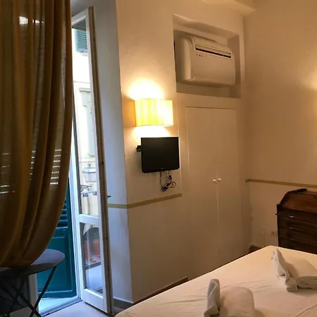 Modern Flat-5Mins Walk From Uffizi Gallery * فلورنس